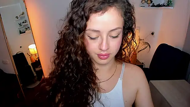 Cassandra Caiin online show from 03/15/26, 10:05