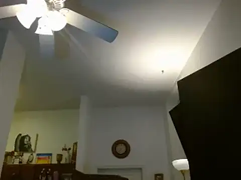 Snapshot of realninafame chatting on 10/19/25, 06:14 realninafame online show from 10/19/25, 06:14