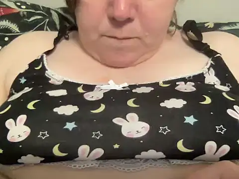 Snapshot of ParisNova chatting on 01/22/25, 03:31 ParisNova online show from 01/22/25, 03:31