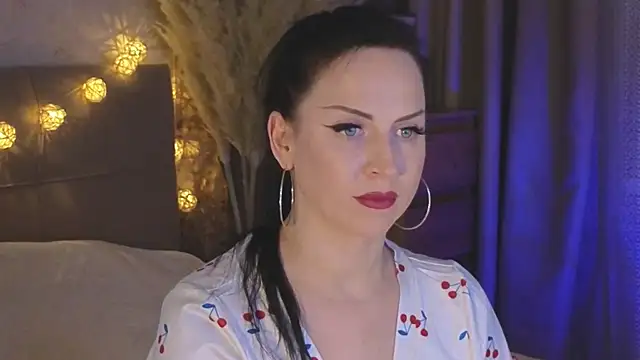 lily conor online show from 12/14/24, 03:25