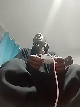 Makeyoucumallover online show from 10/31/25, 06:03