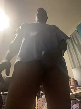 Makeyoucumallover online show from 04/25/26, 05:54