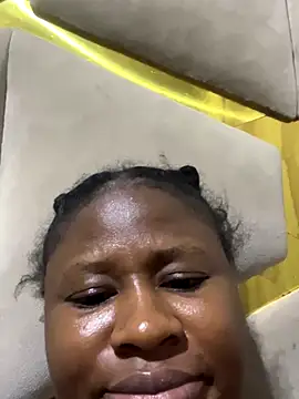 catty3232 online show from 10/18/25, 01:19