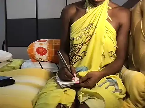 choco petite online show from 10/10/25, 05:06