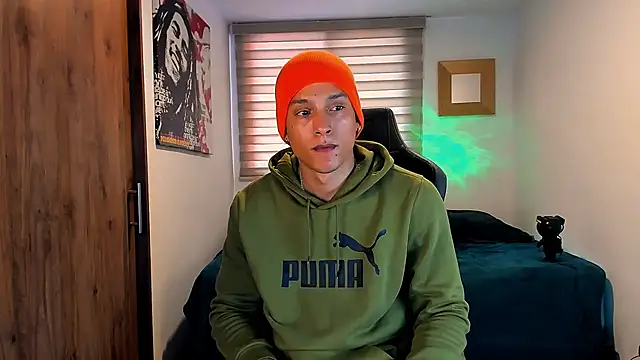 Liam V online show from 01/29/25, 04:19