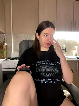 Snapshot of NastyushaaLove chatting on 11/24/25, 08:30 NastyushaaLove online show from 11/24/25, 08:30