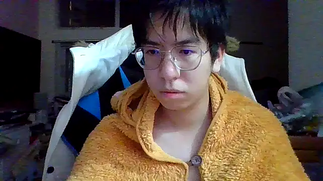 Snapshot of charlie_xdd chatting on 01/01/25, 11:27 charlie xdd online show from 01/01/25, 11:27