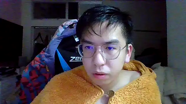 Snapshot of charlie_xdd chatting on 02/07/25, 12:06 charlie xdd online show from 02/07/25, 12:06