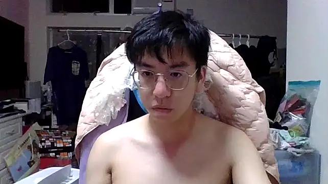 Snapshot of charlie_xdd chatting on 03/04/25, 01:59 charlie xdd online show from 03/04/25, 01:59
