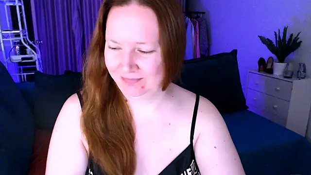 GoddessLara online show from 12/17/24, 11:16