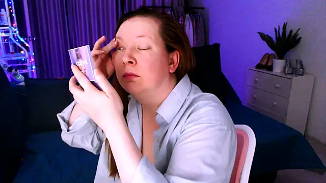 GoddessLara online show from 01/01/25, 02:09