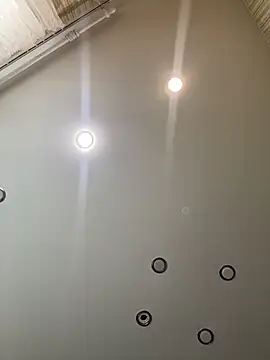 Lisaaan online show from 04/28/26, 07:35