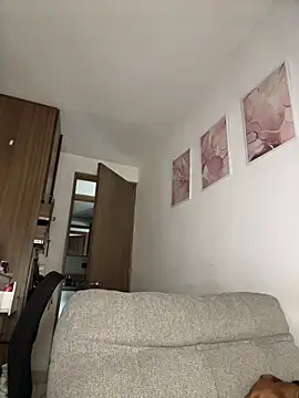 DulceLenns online show from 04/12/26, 08:03