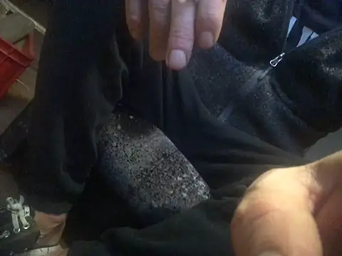 Snapshot of translove chatting on 12/25/24, 09:34 translove online show from 12/25/24, 09:34