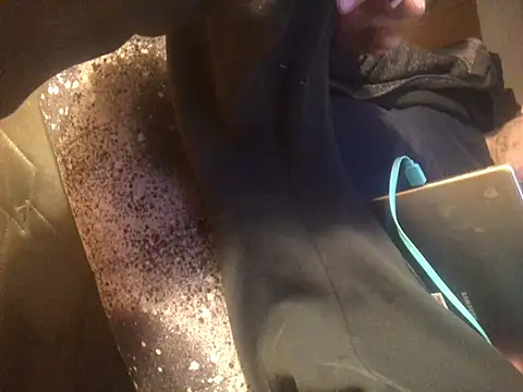 Snapshot of translove chatting on 12/27/24, 12:07 translove online show from 12/27/24, 12:07