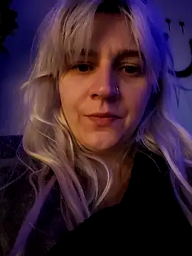 ScarletCallings420 online show from 11/03/25, 05:25