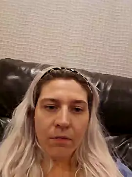 ScarletCallings420 online show from 11/22/25, 04:11