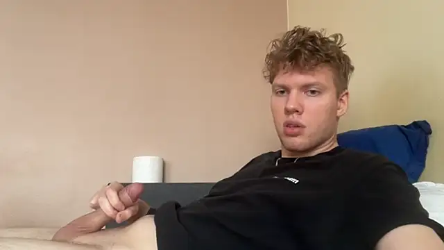 sexybooii6968 online show from 11/18/25, 10:41