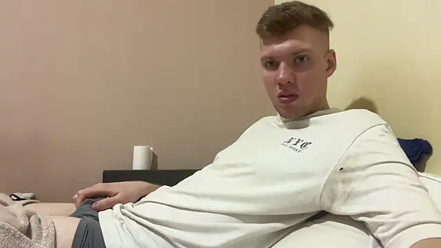 sexybooii6968 online show from 12/17/25, 02:45