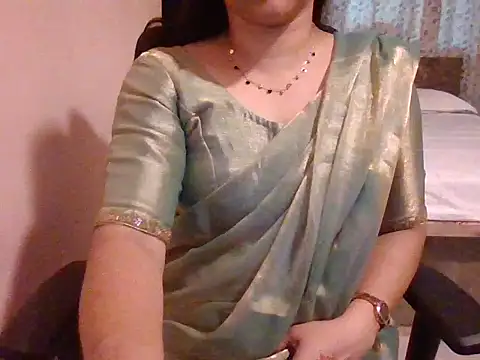 Pinky 4 online show from 11/17/25, 11:49