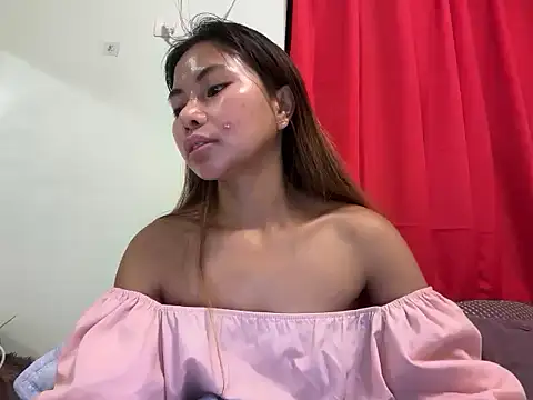 Snapshot of pinay6969 chatting on 05/11/26, 04:37 pinay6969 online show from 05/11/26, 04:37