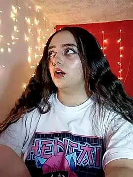 Snapshot of IvonneT chatting on 12/05/24, 11:40 IvonneT online show from 12/05/24, 11:40