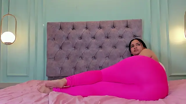 Snapshot of kathe_hot chatting on 02/25/25, 01:20 kathe hot online show from 02/25/25, 01:20