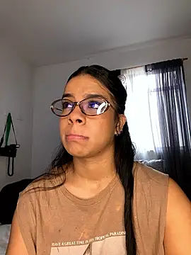 trianawhite online show from 01/15/26, 03:05