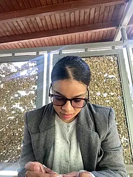 trianawhite online show from 02/19/26, 04:47