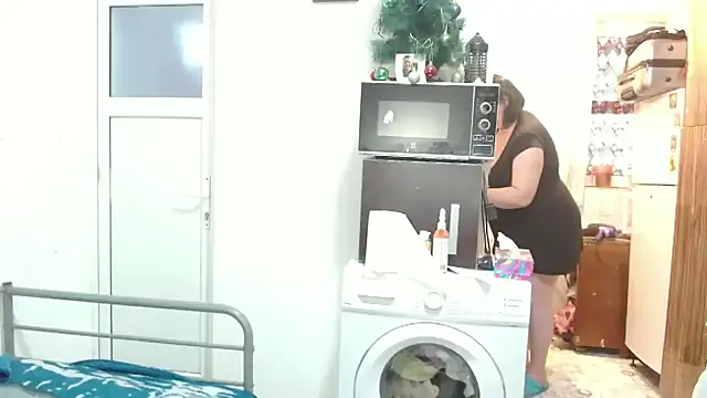 RidemerafSuzana online show from 12/03/25, 11:41