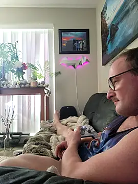 gdawg78 online show from 11/17/25, 09:31