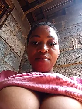 Snapshot of winterqueenx chatting on 02/20/26, 02:39 winterqueenx online show from 02/20/26, 02:39