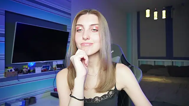 CassiaBlade1 online show from 09/18/25, 06:43