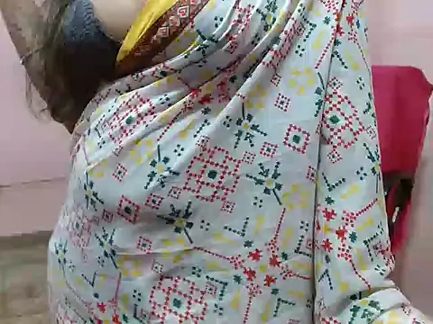 LovingPihu online show from 03/01/25, 08:02