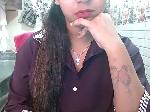 LovingPihu online show from 03/25/26, 05:46