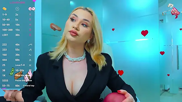 sassy madeline online show from 03/20/25, 07:35