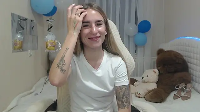 DeboraHorny online show from 10/03/25, 06:10