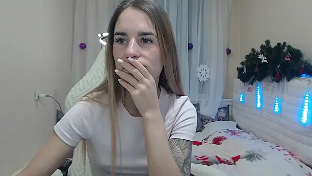 DeboraHorny online show from 12/15/25, 07:01