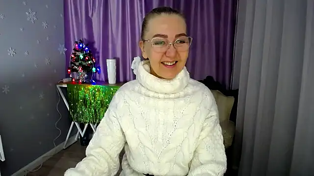 Snapshot of queen_a_n_i chatting on 12/16/24, 05:49 queen a n i online show from 12/16/24, 05:49