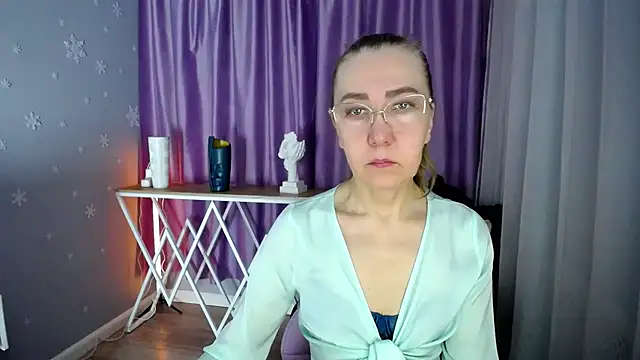 Snapshot of queen_a_n_i chatting on 01/29/25, 07:57 queen a n i online show from 01/29/25, 07:57