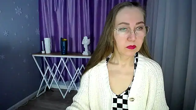 Snapshot of queen_a_n_i chatting on 03/05/25, 09:27 queen a n i online show from 03/05/25, 09:27