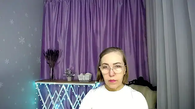 queen a n i online show from 03/30/26, 08:26