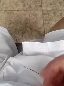 Snapshot of vini4016 chatting on 12/31/24, 06:24 vini4016 online show from 12/31/24, 06:24