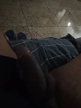 Snapshot of vini4016 chatting on 10/10/25, 08:30 vini4016 online show from 10/10/25, 08:30