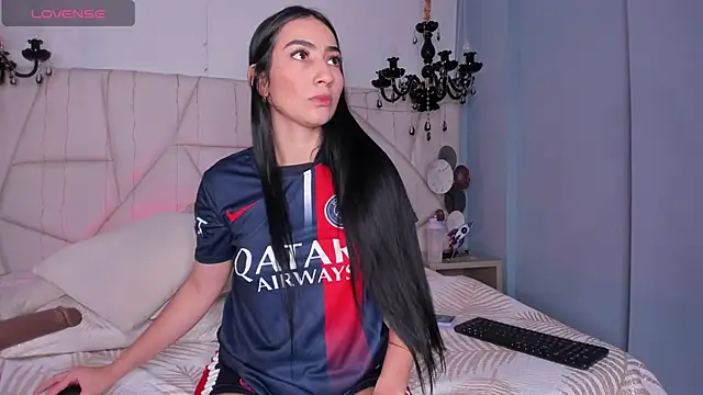 Selenee- online show from 01/30/25, 02:36