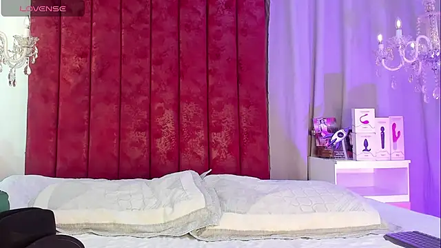 Selenee- online show from 12/20/25, 01:18