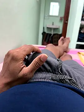 lovelyfvcker online show from 09/27/25, 12:21