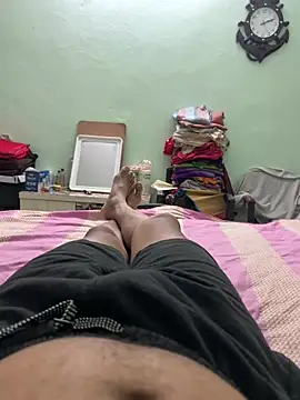 lovelyfvcker online show from 04/18/26, 08:42