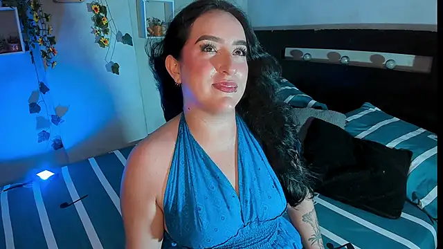 Snapshot of Cherry_jhoana chatting on 03/05/25, 01:42 Cherry jhoana online show from 03/05/25, 01:42