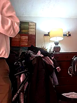 Torresmor online show from 12/04/25, 04:44